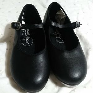 Kids tap shoes